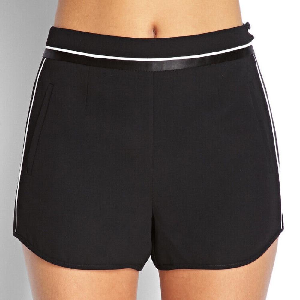 Forever 21 Contemporary High Rise Satin Detail Tailor Black Shorts Women  Size S
